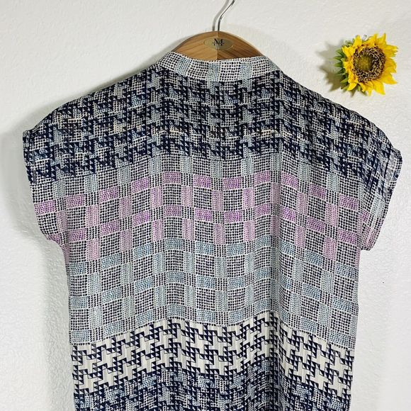 Cabi Geometric Quarter Button Up Blouse Size XS Women’s - Picture 9 of 9